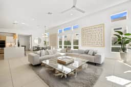 Huntley House' Swanky Desert Modernism