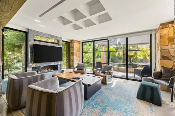 Calistoga Retreat' 6 BR oasis in the hills of Palm Desert