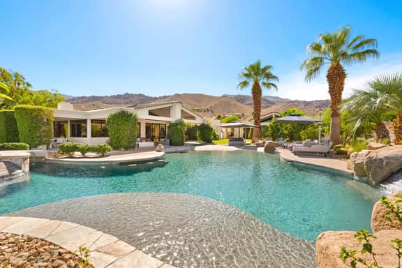 La Paz Estate' 6300' 5 Acre Paradise, 360 Views!