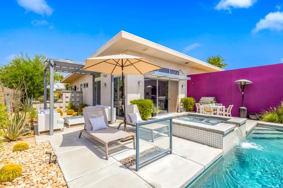 Troubadour' Swanky, Mid Mod Getaway