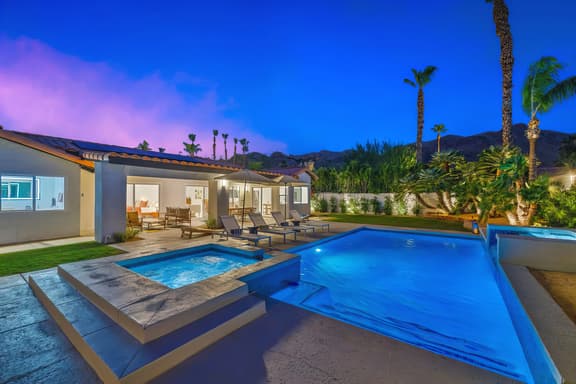 Paloma House' 5 BR w/ Pool, Spa & Gorgeous Views!